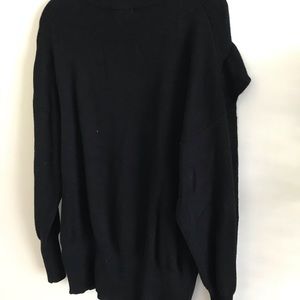 Vestique Long Chevron sweater